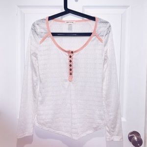 Belle Du Jour Pretty Top!